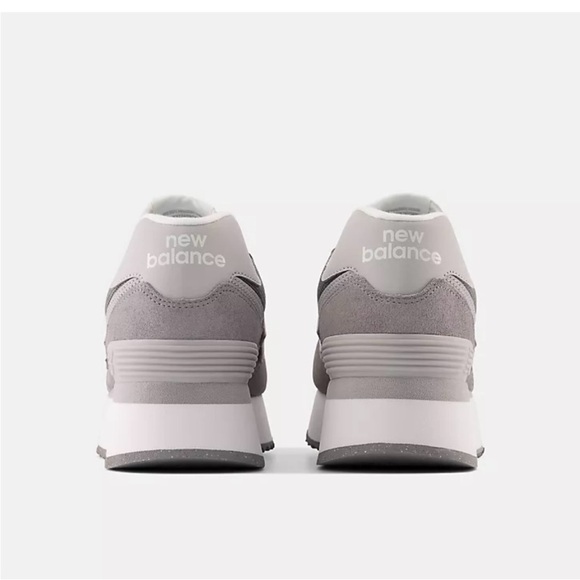 New Balance 574+ grey sneakers size 8.5 - Picture 9 of 10